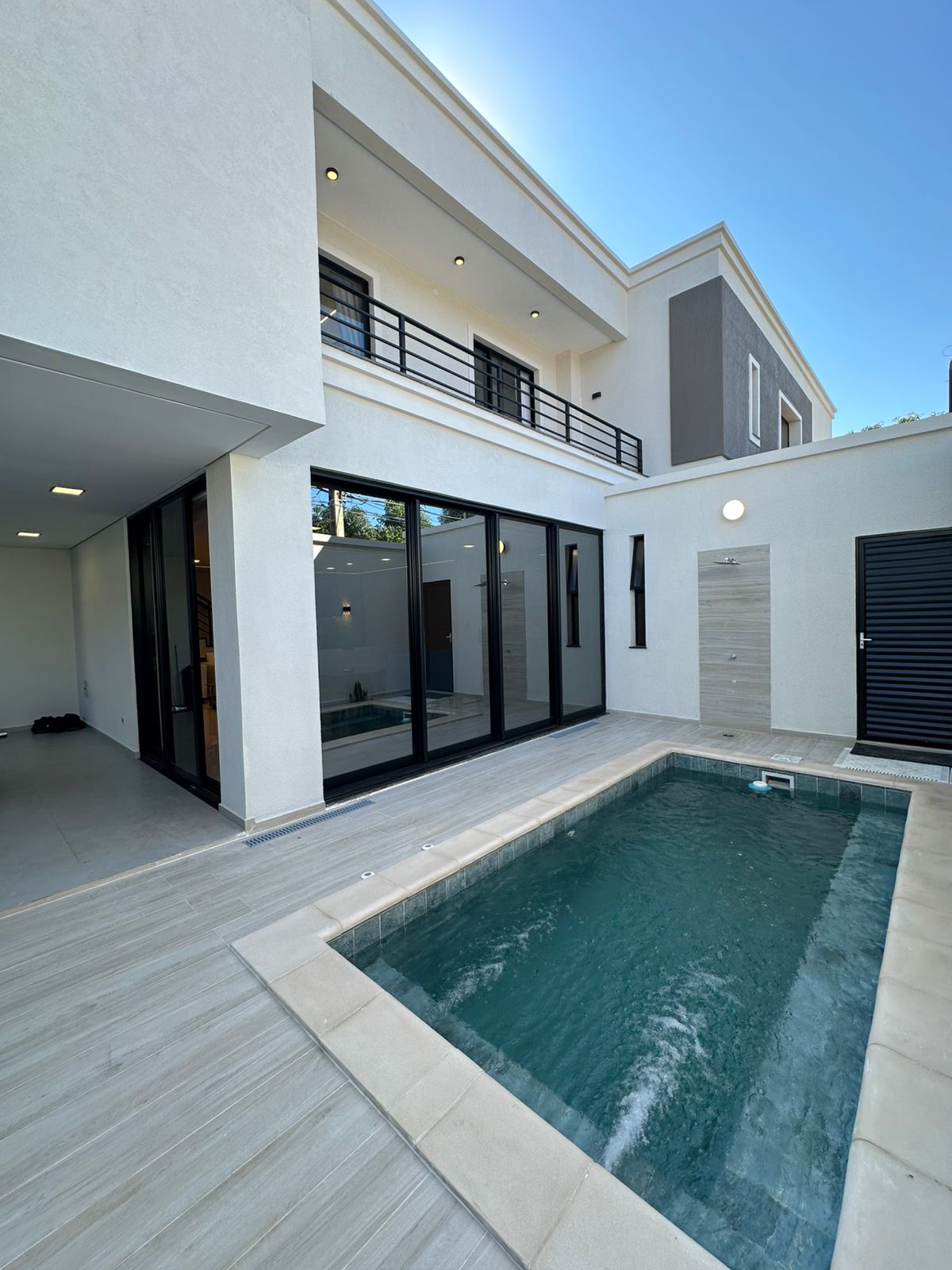 DUPLEX AMOBLADO EN ALQUILER ZONA MBURUCUYA — foto 2