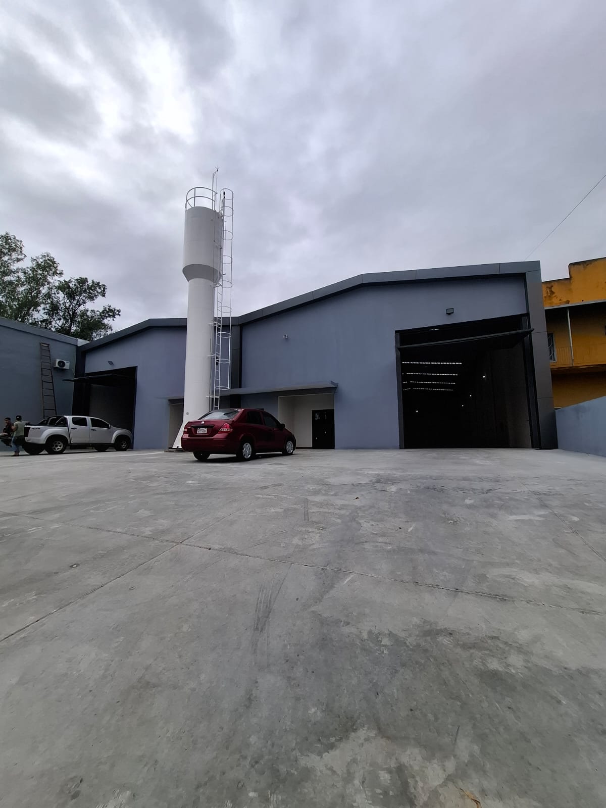 Alquilo Galpón En Luque — foto 2