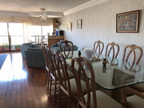 Apartamento De 3 Dormitorios Y Servicio - Espectacular Planta!