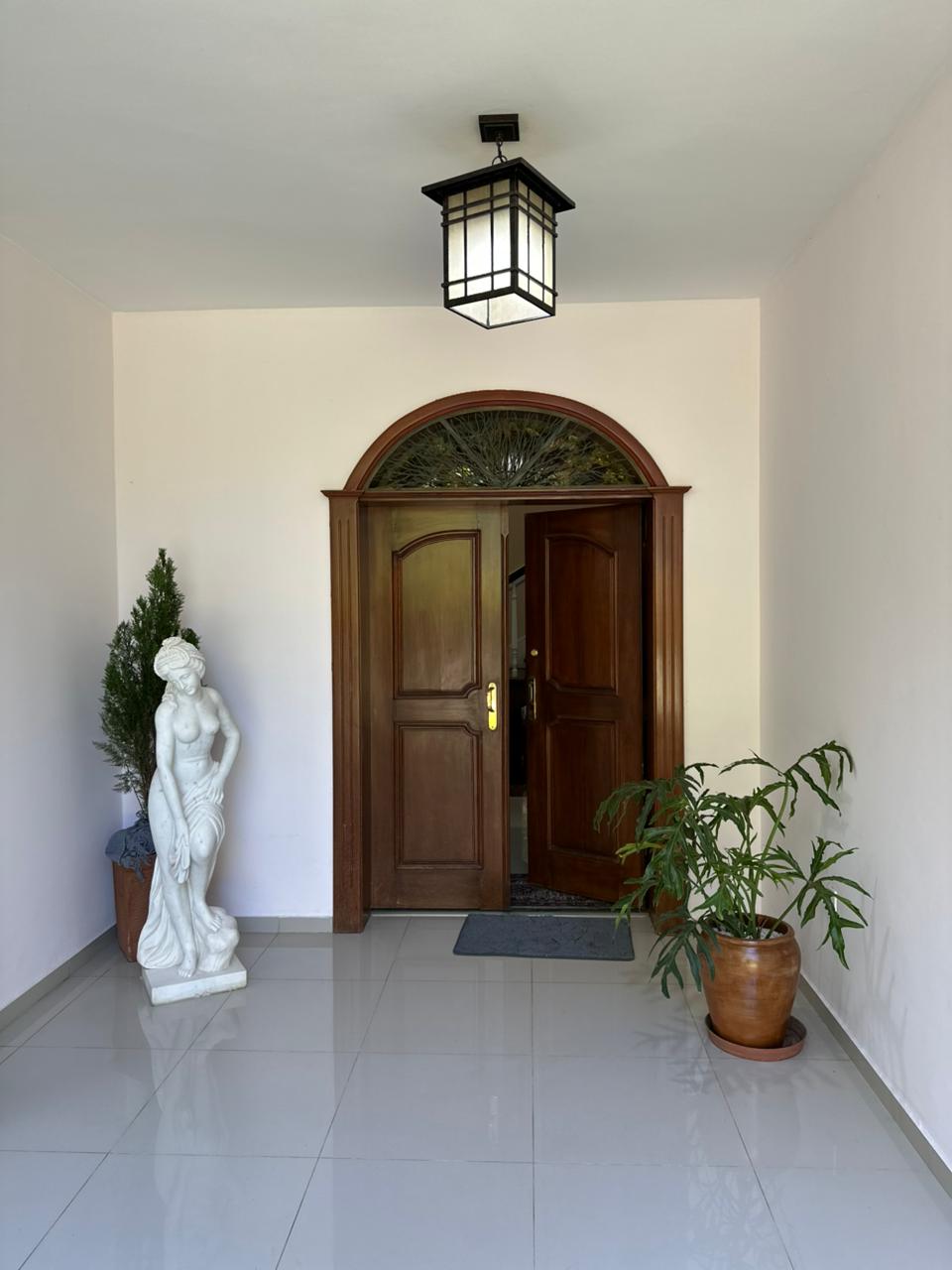 En Venta Lujosa Casa en Asunción Las Lomas — foto 3
