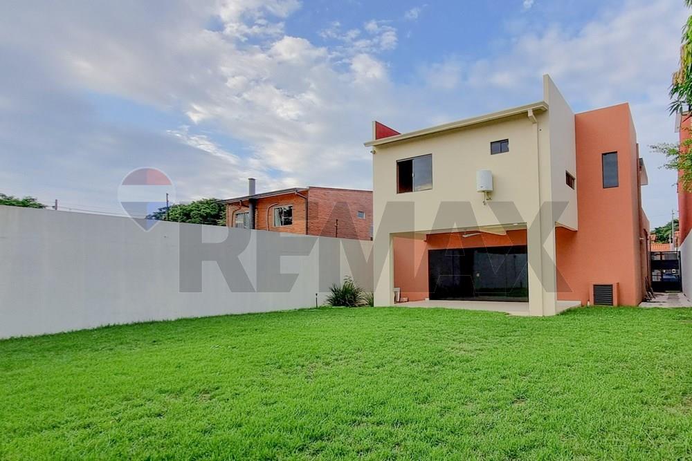 Hermosa Casa en Fernando de la Mora zona Sur — foto 2