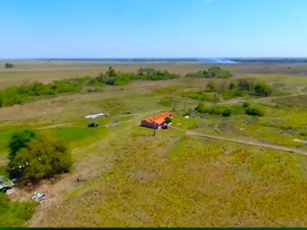 VENDO ESTANCIA EN 1° DE MARZO – LINDA CON EL RÍO YHAGUY — foto 2