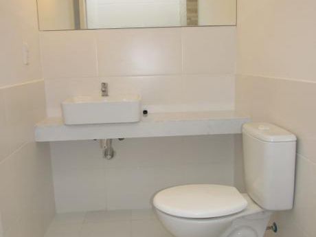 Alquilo Bello Duplex A Estrenar. Zona Identificaciones.