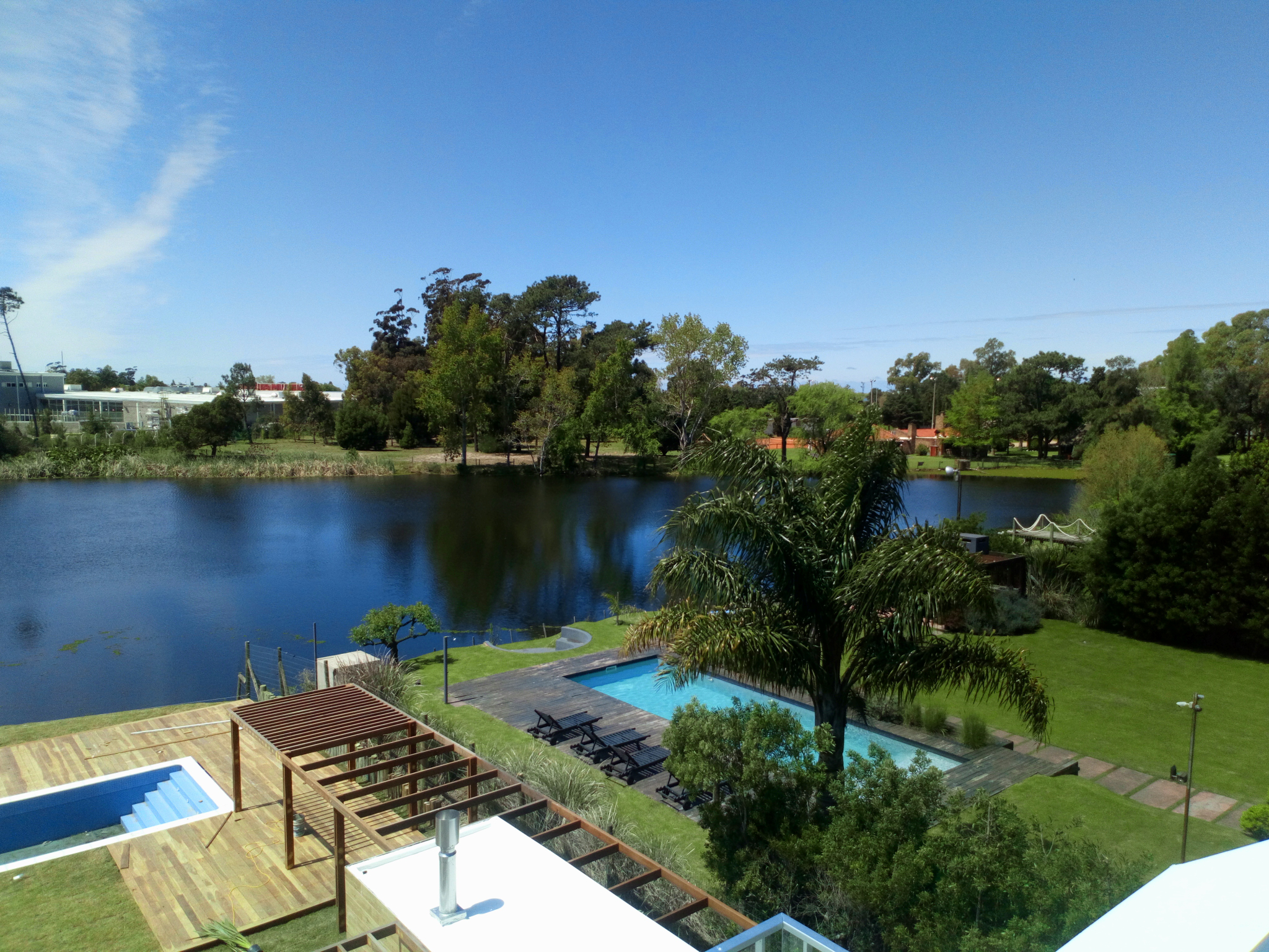 Lakeside View 3 Bdrm Apt Gated Complex Carrasco