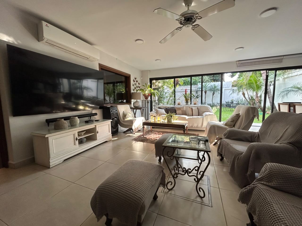 Casa en venta en Mburicaó