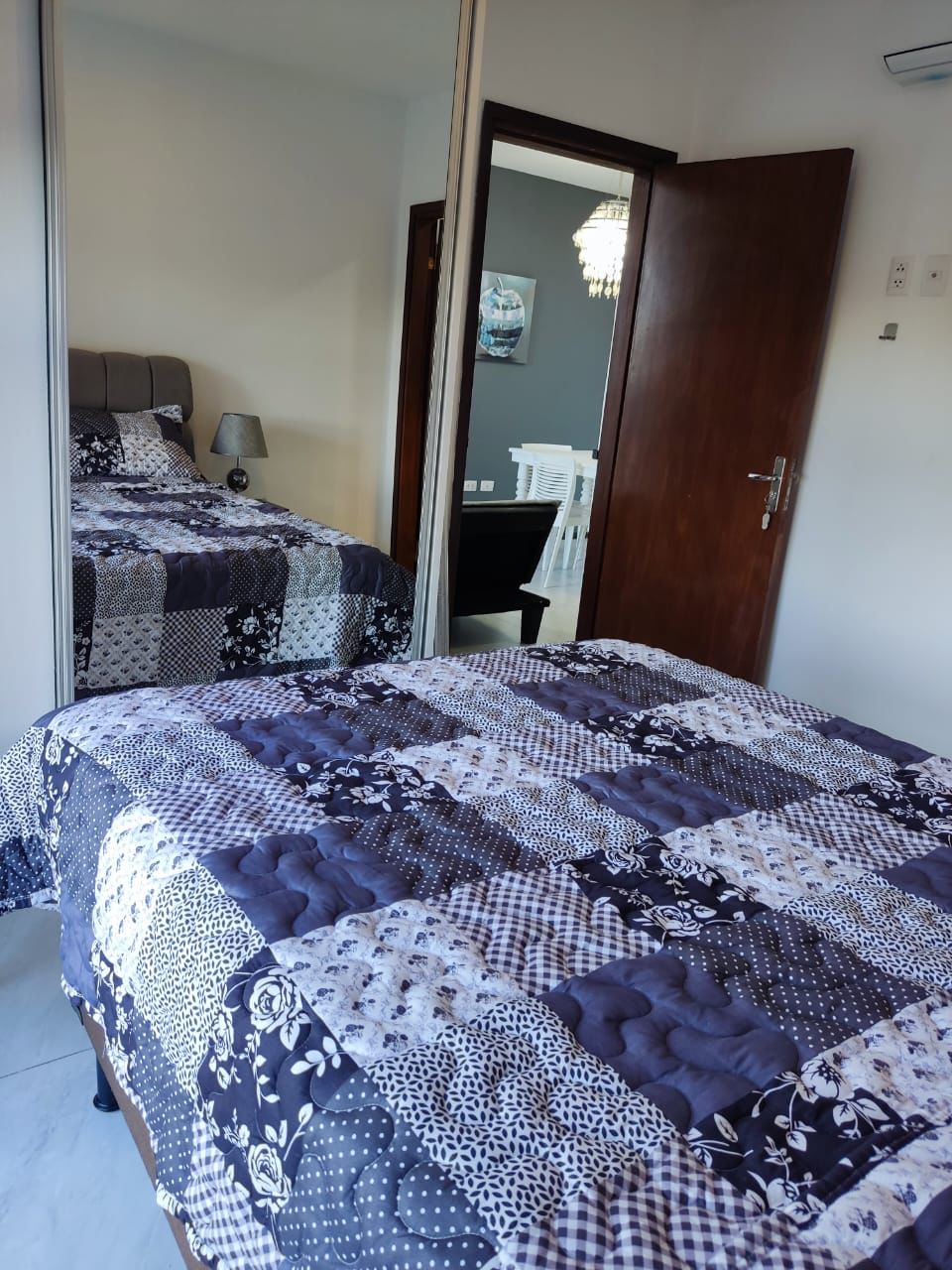 Alquilo Departamento Amoblado De Un Dormitorio En Los Laureles — foto 2