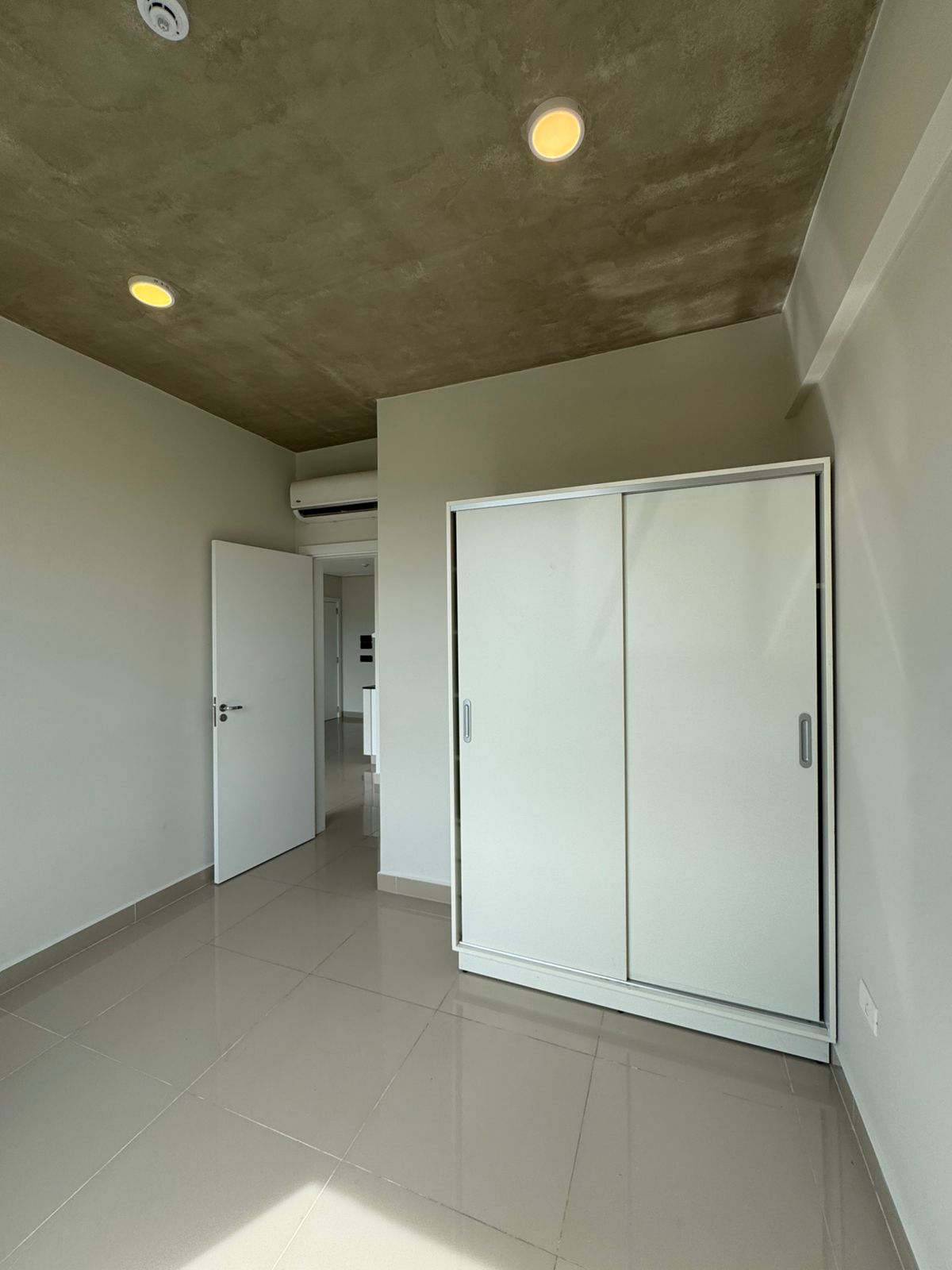 ALQUILER DISPONIBLE EN ZUBA IV - LUQUE — foto 3