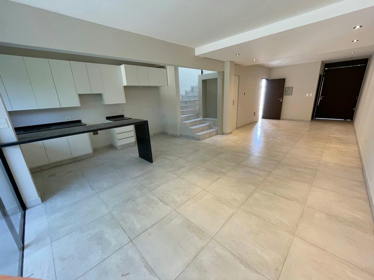 Dúplex en alquiler en Luque — foto 3