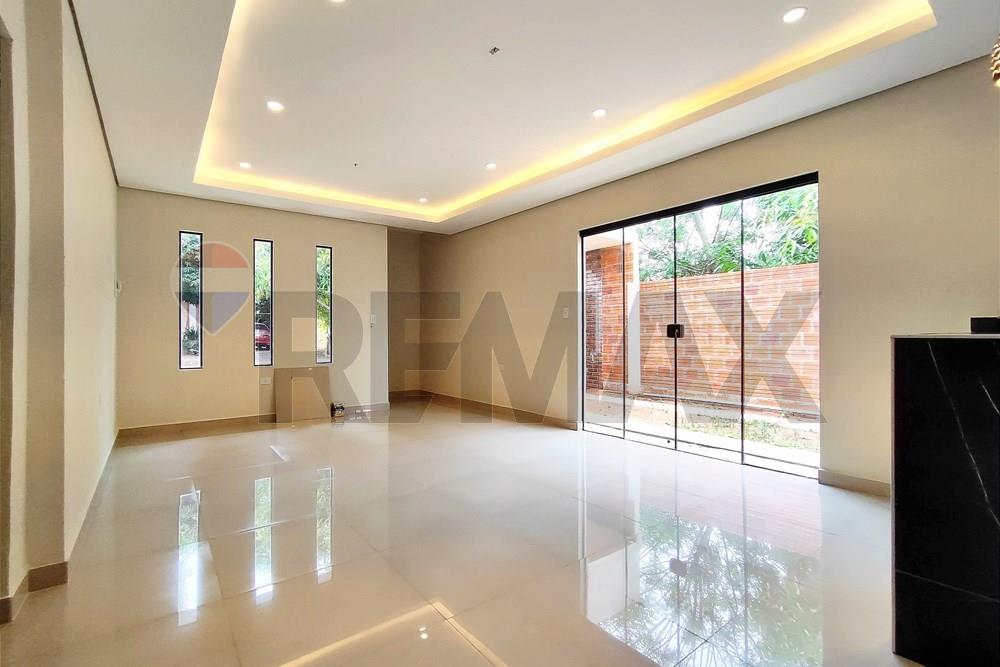 Duplex - Alquiler - Luque, Central, Paraguay — foto 3