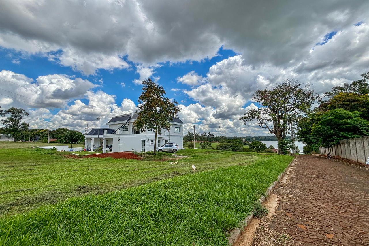 VENDO TERRENO EN ESQUINA CON VISTA AL LAGO — foto 3
