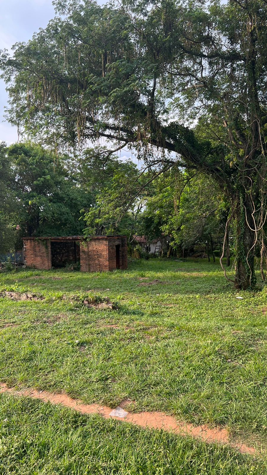 VENDO TERRENO EN EL CENTRO EMBOSCADA! — foto 3