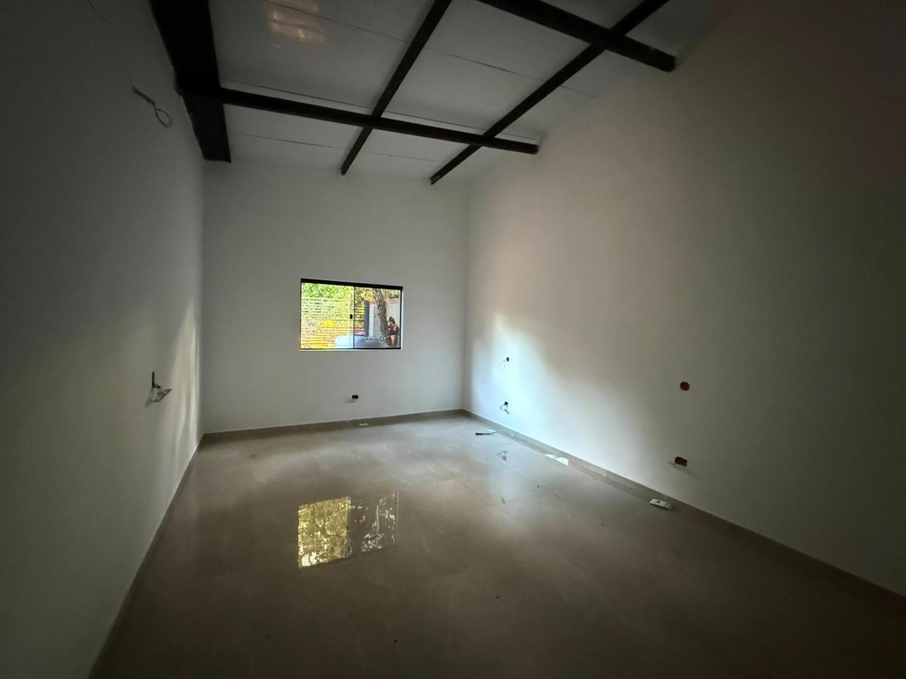 Casa en construcción, ubicada en el barrio Ycua Dure, Luque. — foto 2