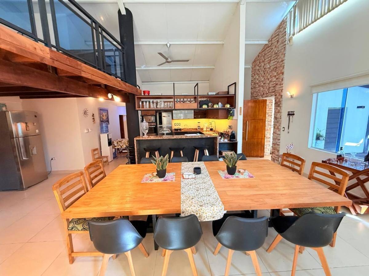 VENDO Exclusiva Residencia Contemporánea en San Bernardino — foto 3