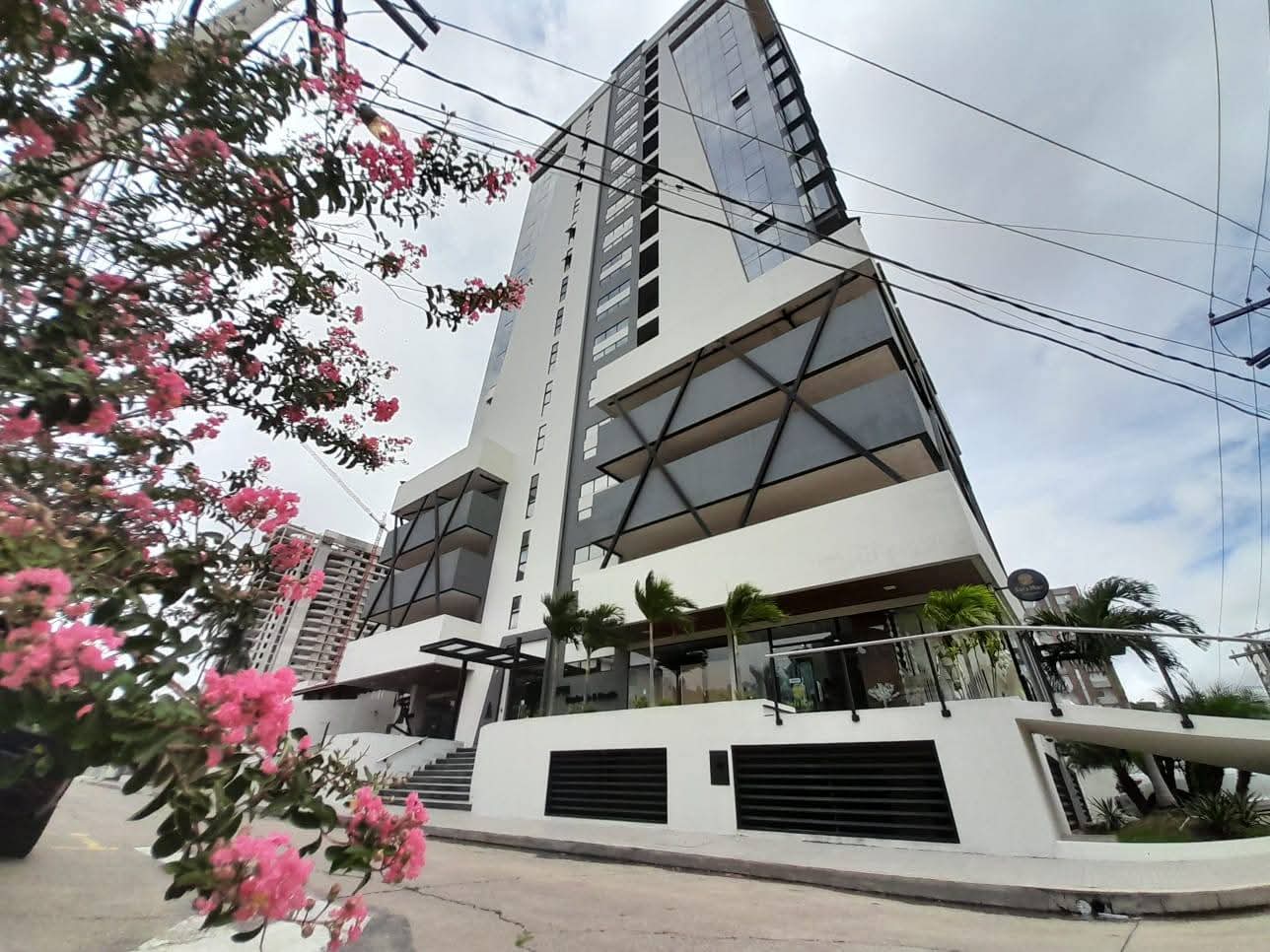 Oficina En Venta Av Beni Zona Norte