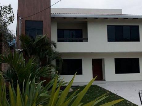 Hermosa Casa Amplia En Condominio Cerrado Cuidad Jardin