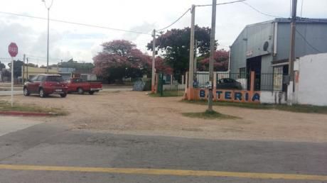 Excelente Local En Piedras Blancas