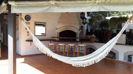 Vendo Hermosa Casa Colonial En Barrio Seminario