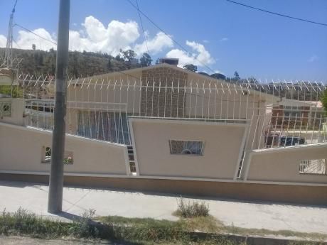Casa En Alquiler Amoblada Y Equipada En Irpavi Calle2