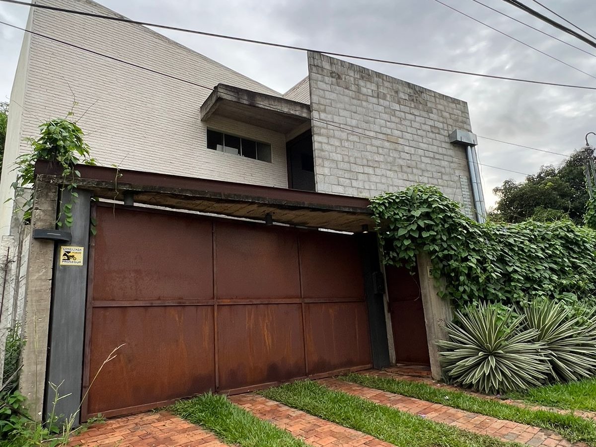 Casa en alquiler en Luque