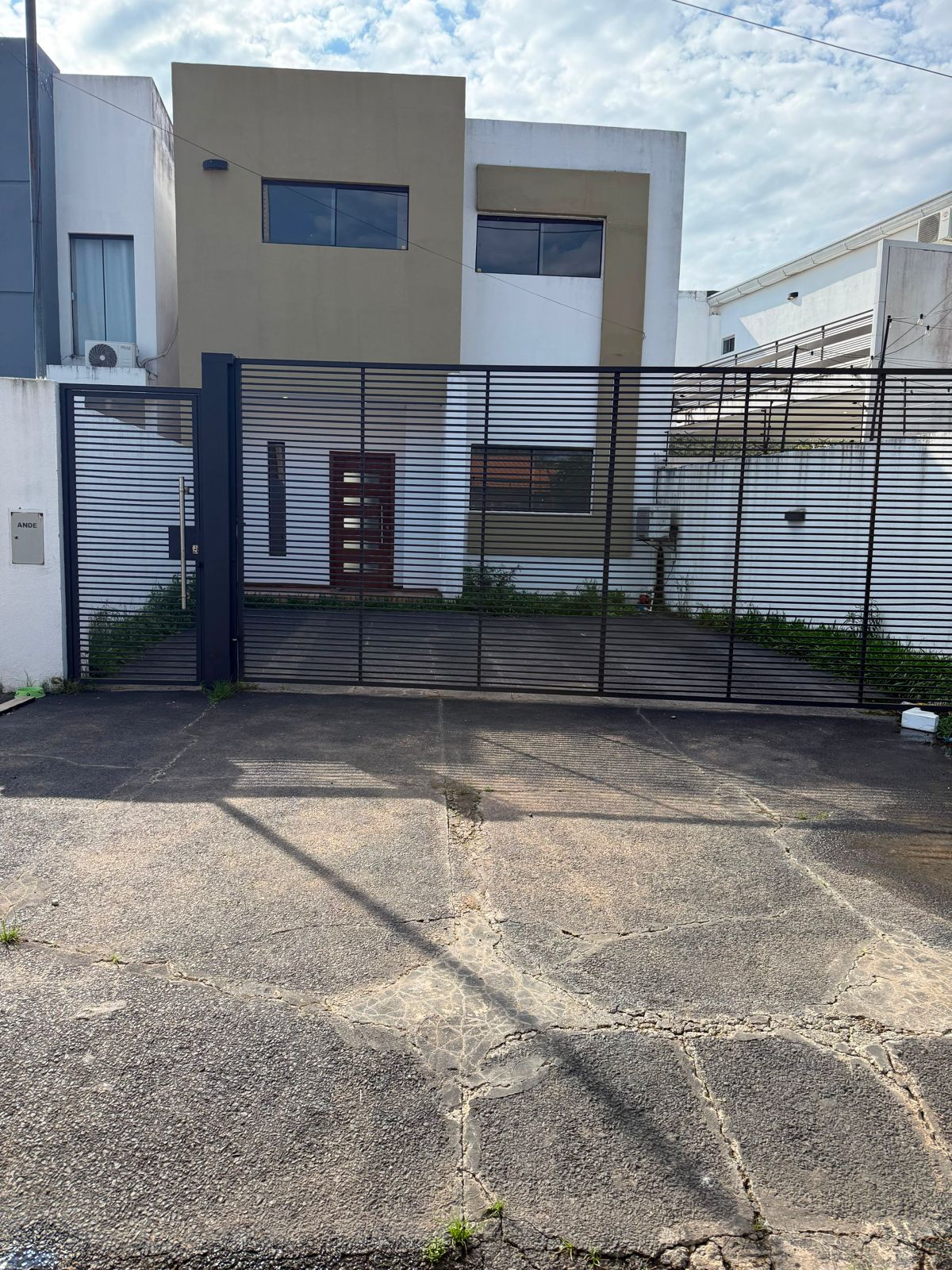ALQUILO DUPLEX EN LUQUE — foto 2