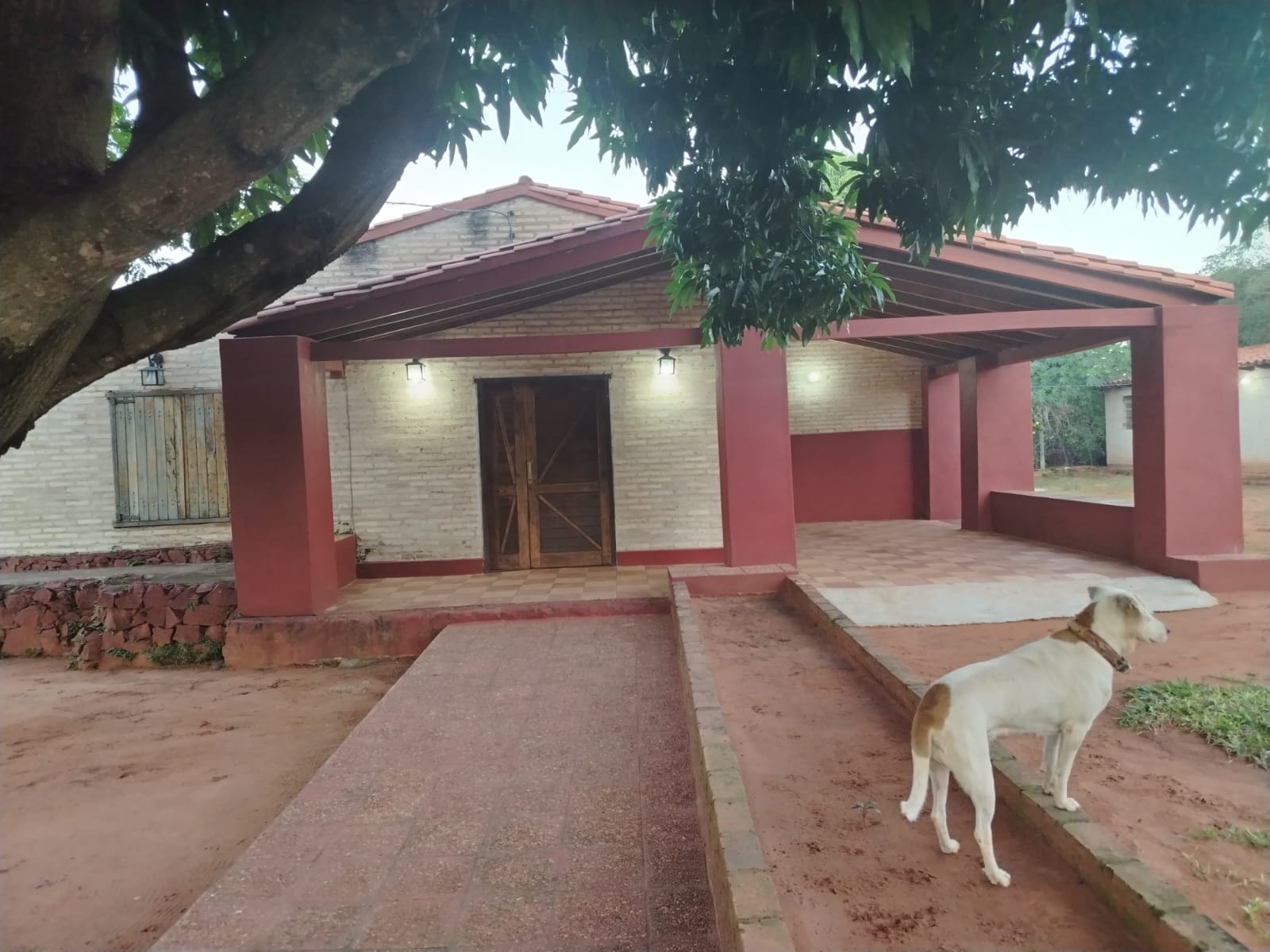 VENDO CASA EN 5 TERRENOS EN AREGUA CAACUPEMI — foto 3