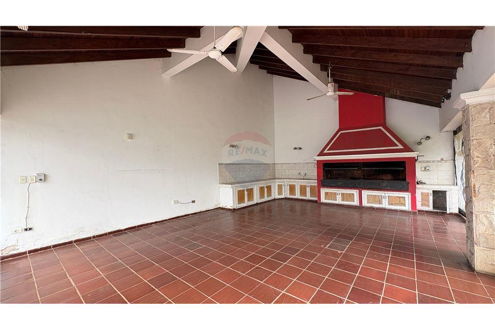 Casa - Alquiler - Lambaré z/ barrio Felicidad — foto 3