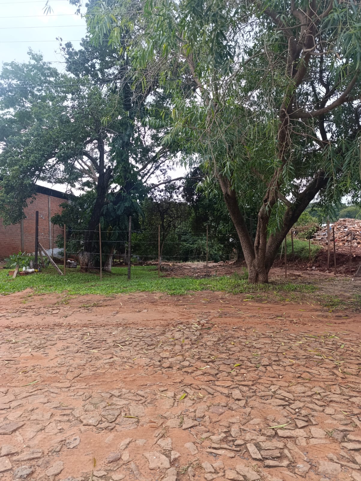vendo terreno en zona estrategica- San Lorenzo B° Espiritu Santo — foto 2