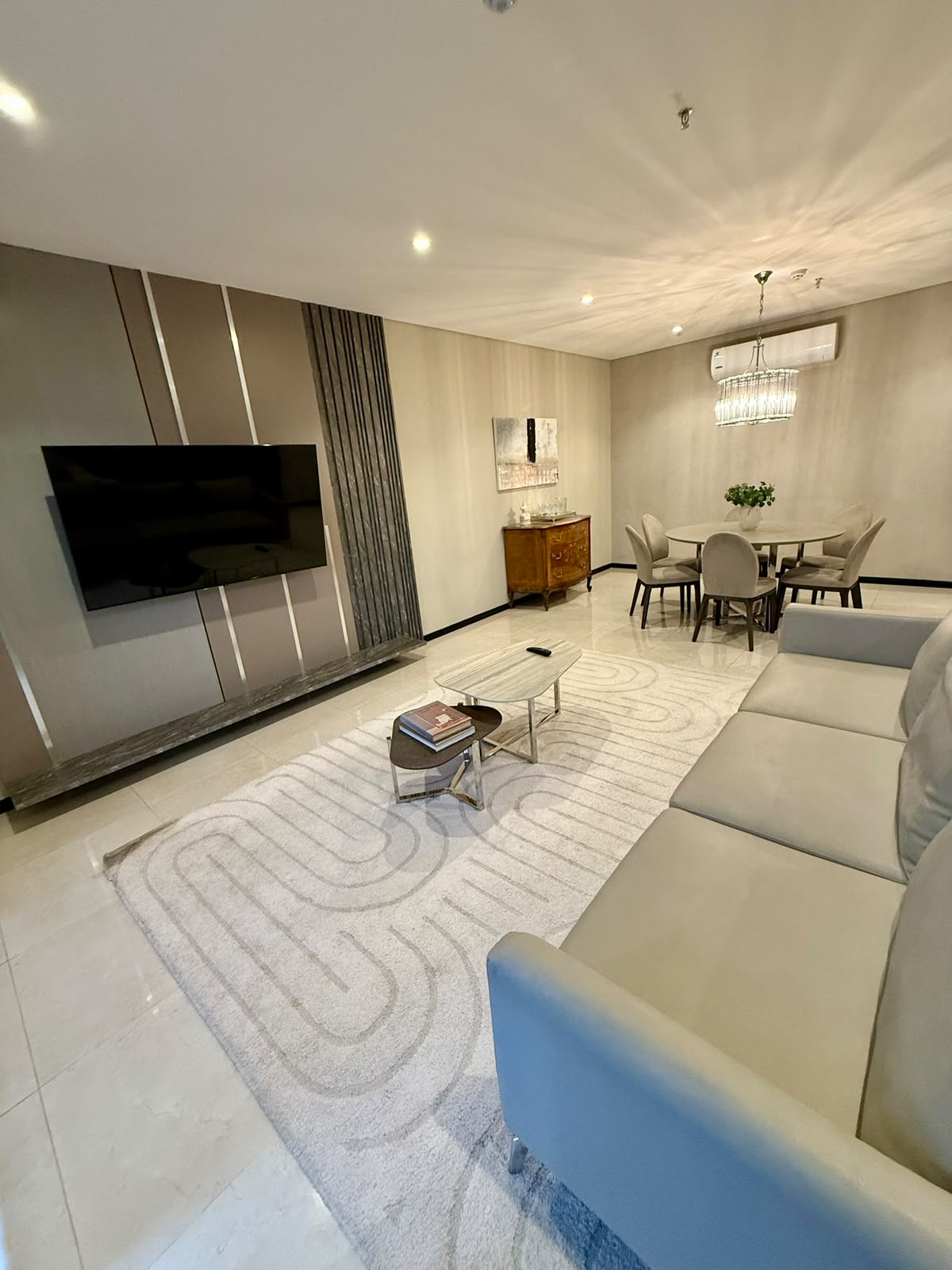 ALQUILO DEPARTAMENTO DE 2 DORMITORIOS AMOBLADO ZONA EJE CORPORATIVO — foto 2