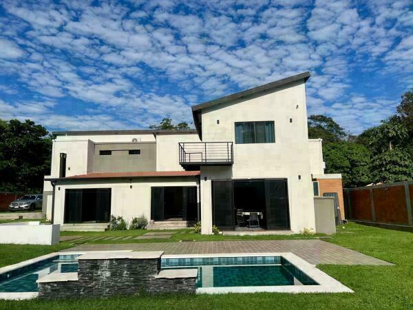 VENDO HERMOSA CASA EN SAN BERNARDINO — foto 3