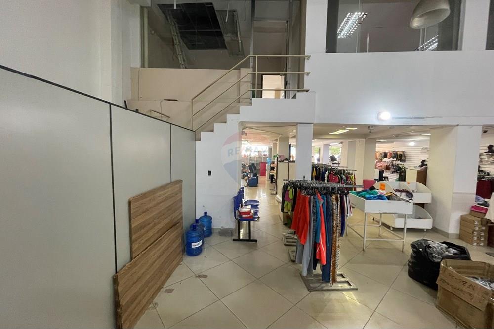 ALQUILER SALON COMERCIAL EN FDO. DE LA MORA — foto 3