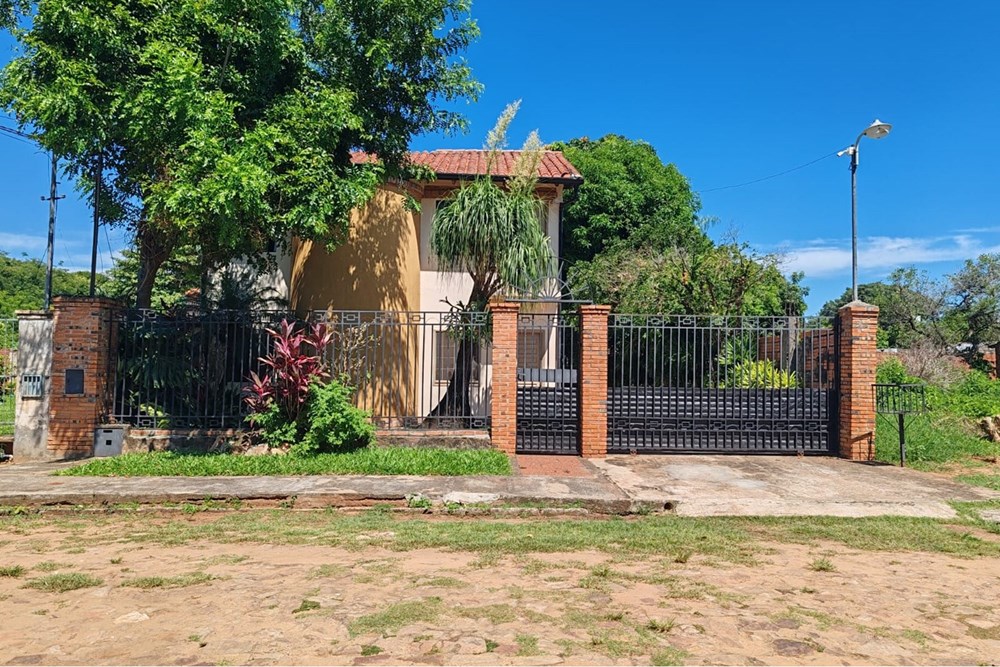 Casa en venta en Luque