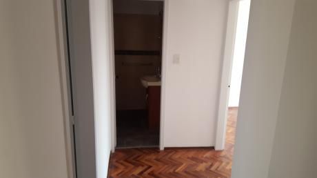 Excelente Opción De Alquiler En Pocitos, Piso Alto Con Vista Despejada.