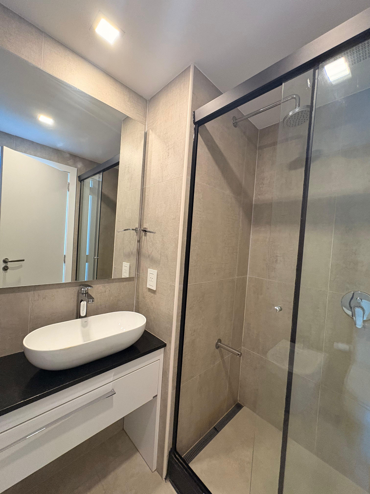 AVDA. SANTÍSIMA TRINIDAD, EN ALQUILER DEPTO DE 1 DORMITORIO AMOBLADO — foto 2
