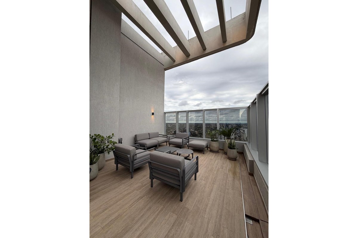 En Venta  Departamento de 1 Dormitorio en Petra Tower Totalmente Amoblado — foto 3