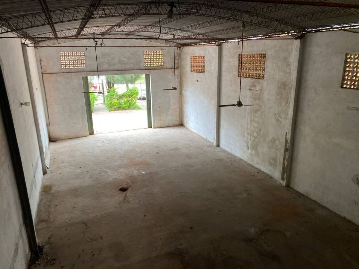 ALQUILO DEPÓSITO EN CAPIATÁ — foto 2