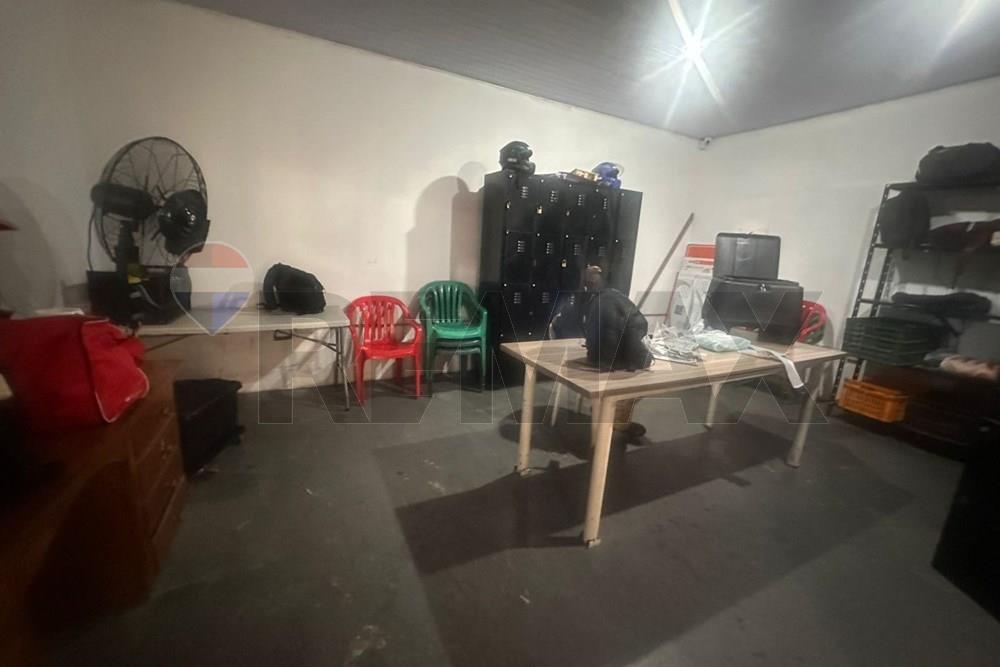 Depósito tipo Tinglado abiero con Oficinas — foto 3