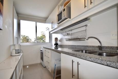 Apartamento De 2 Dormitorios En Roosevelt