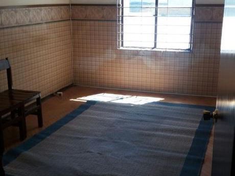 Vivienda U Oficina! Gastos Comunes $ 1.800!! Próximo A Intendencia!