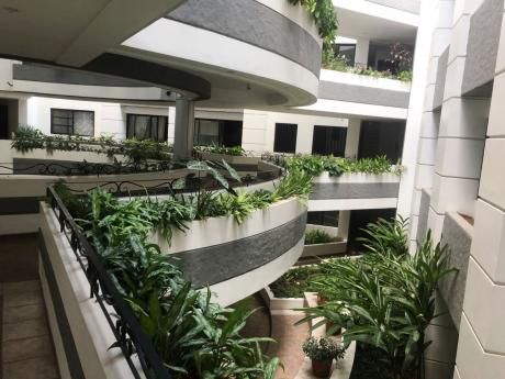 Edificio Don Alcides, Apartamento En Alquiler