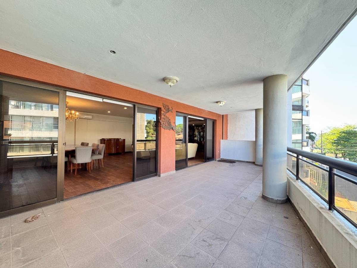 ALQUILO PISO COMPLETO AMOBLADO DE 384 M2 - LAS MERCEDES — foto 3