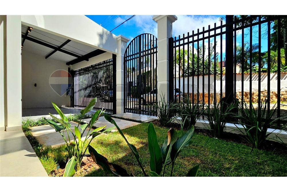 EXCLUSIVA RESIDENCIA EN EL BARRIO CERRRADO ARANJUEZ – SAN VICENTE — foto 2