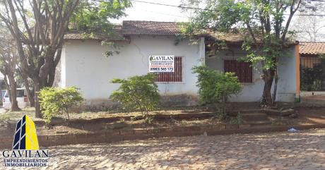 Residencia En Barrio Las Mercedes