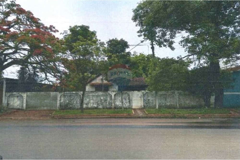 VENDO AMPLIO TERRENO EN EL CENTRO DE PEDRO JUAN CABALLERO — foto 3