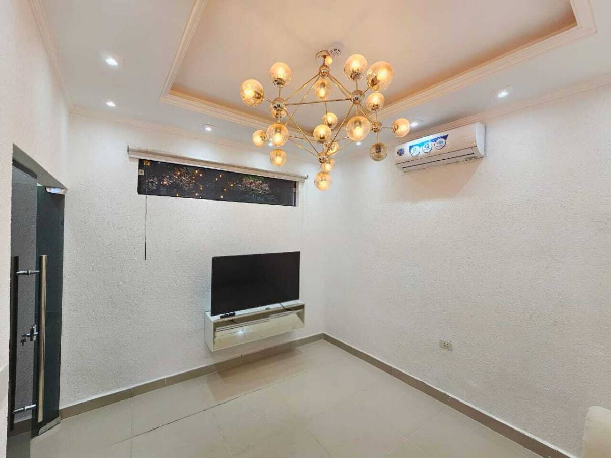 Alquilo Departamento en Planta Baja Domotizado en Lambaré — foto 3