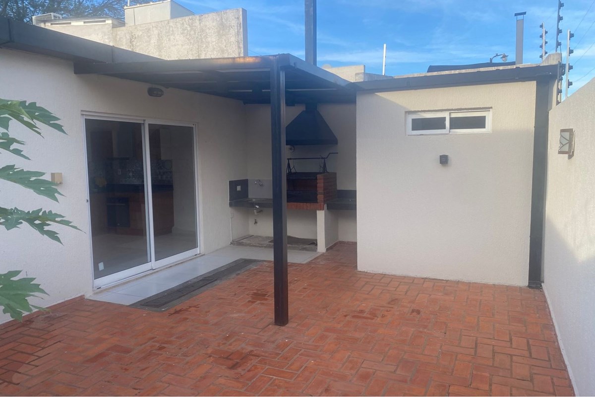 Casa-venta-san José Obrero Casi San Blas, Limpio, Central — foto 3