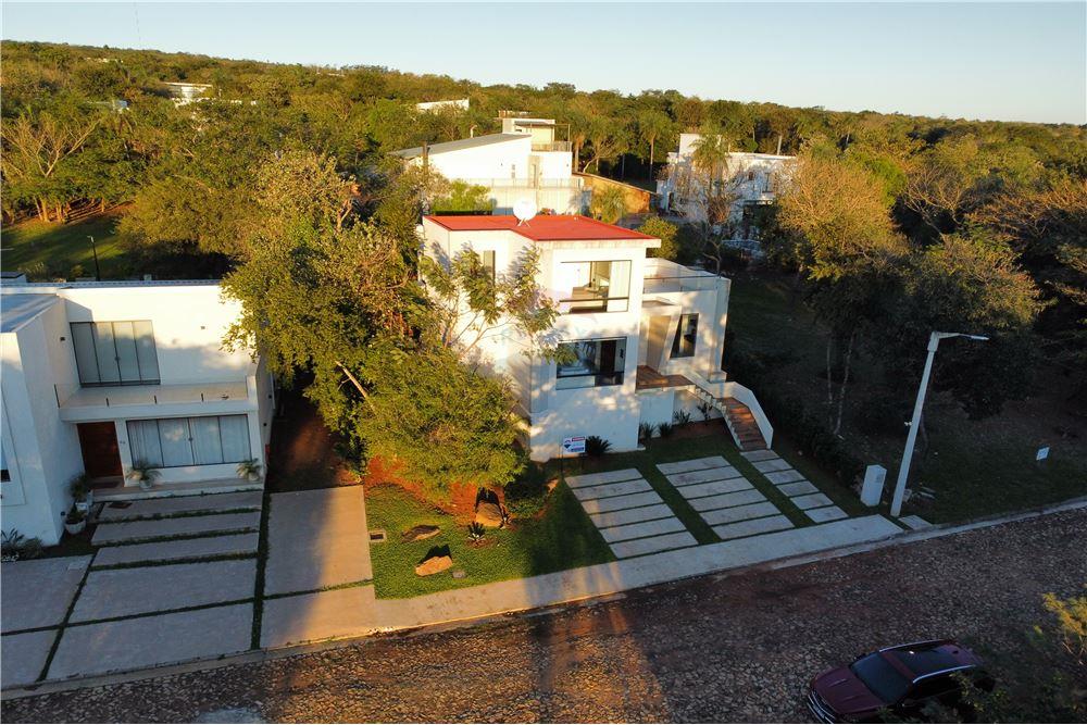 CASA MINIMALISTA EN CONDOMINIO SUNSET HILLS — foto 2