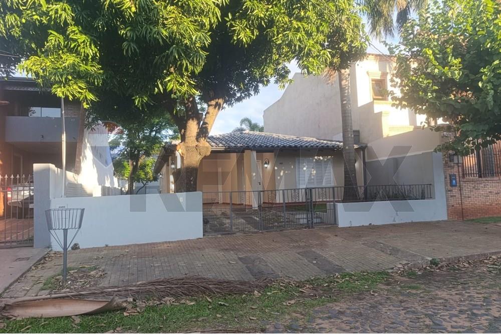 Casa en alquiler en Mburucuyá