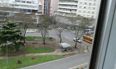 Centro 2 Dor.62m2.6 Piso.al Frente.aa.