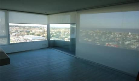 Av. De Las Américas - 2 Dorm., 2 Baños - Piso Alto - Muy Panorámico