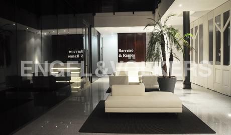 Oficinas De Diseño En Ciudad Vieja